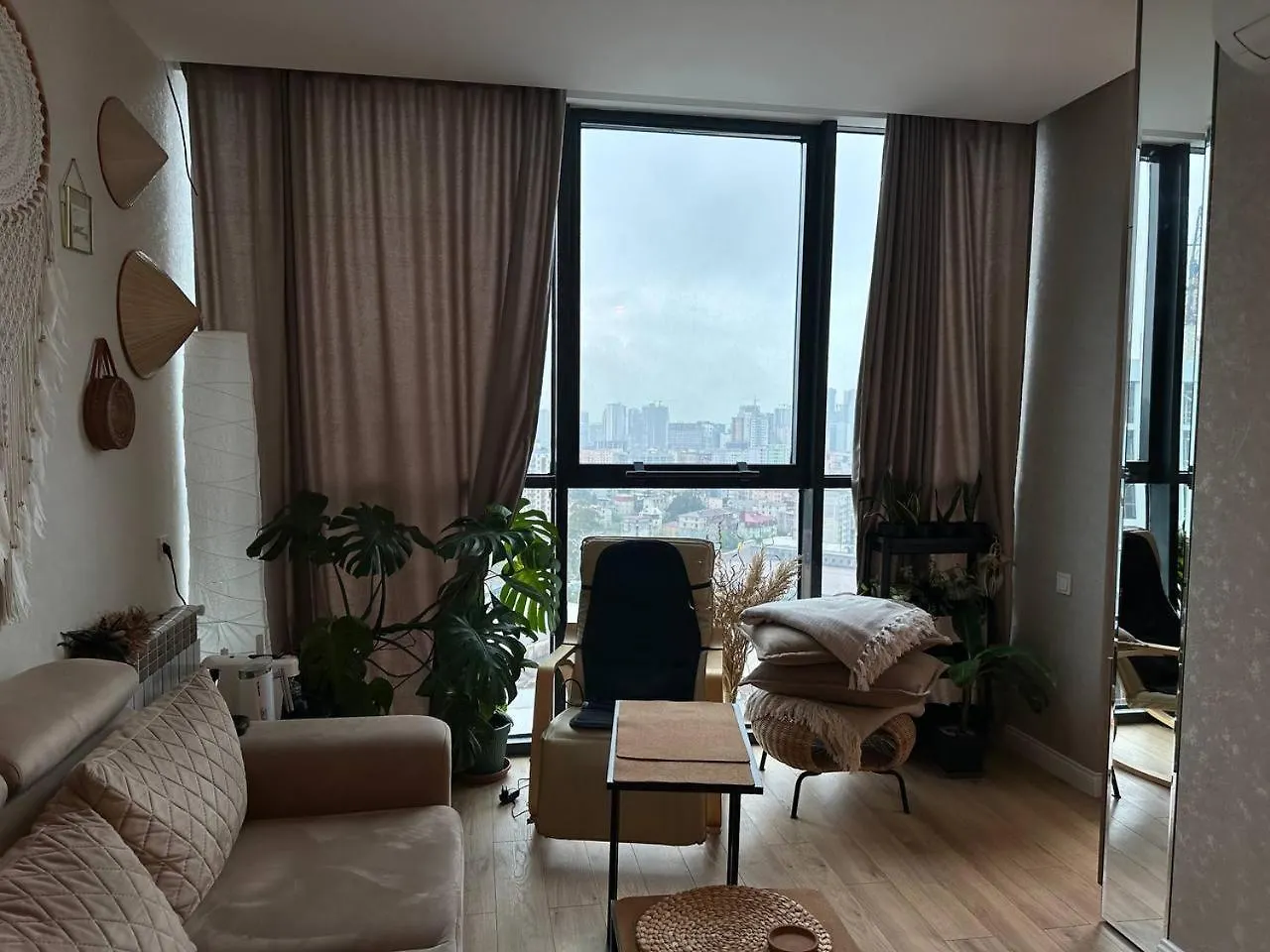 Apartment Cozy Bali Style Relax & Coffee & Yoga & Work Room Georgia